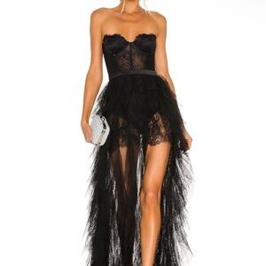 Elegant Black Strapless Lace Gown